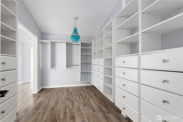 2735 Evening Glory Court, Clinton, WA 98236