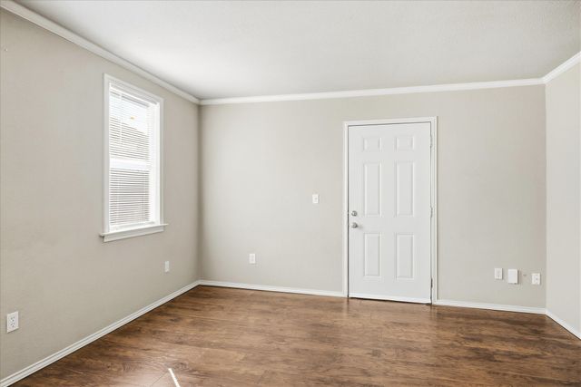 2707 Austin Drive, Granbury, TX 76048