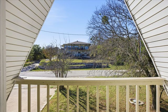 2707 Austin Drive, Granbury, TX 76048