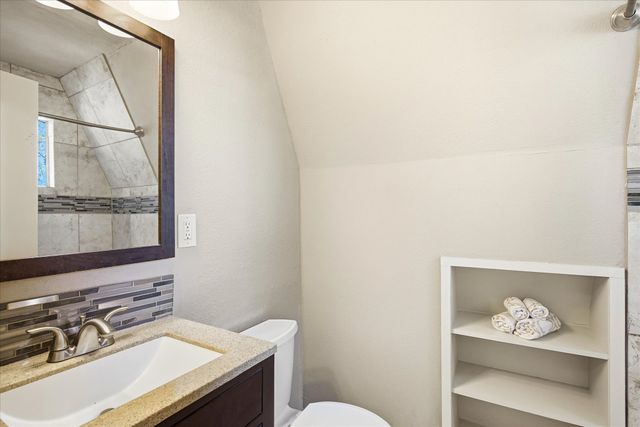 2707 Austin Drive, Granbury, TX 76048