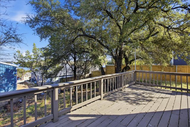 2707 Austin Drive, Granbury, TX 76048