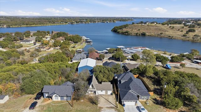 2707 Austin Drive, Granbury, TX 76048
