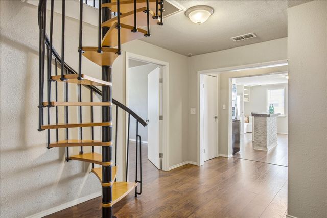 2707 Austin Drive, Granbury, TX 76048