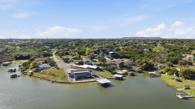 2707 Austin Drive, Granbury, TX 76048