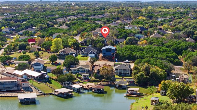 2707 Austin Drive, Granbury, TX 76048