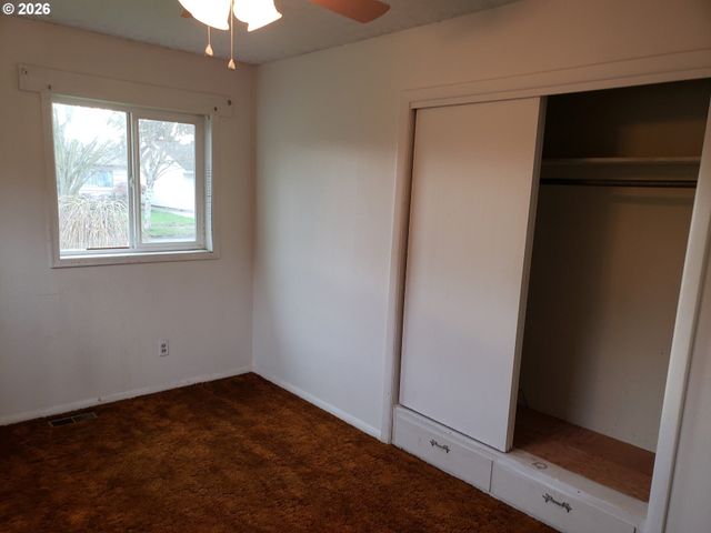 2830 COLORADO St, Longview, WA 98632