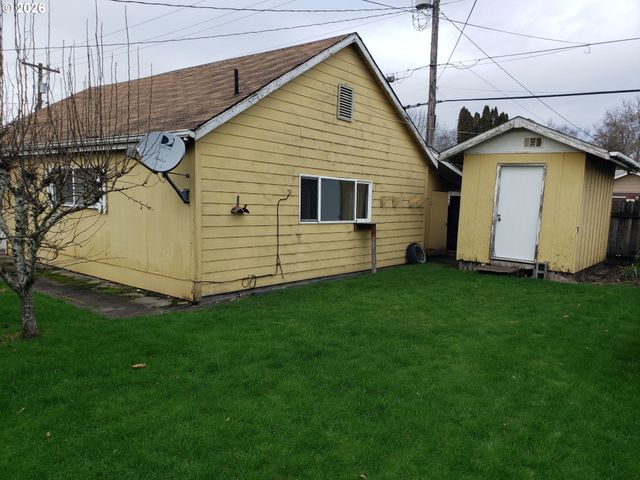 2830 COLORADO St, Longview, WA 98632