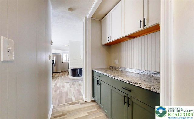 11 Easter Lane, Falls Twp, PA 19054