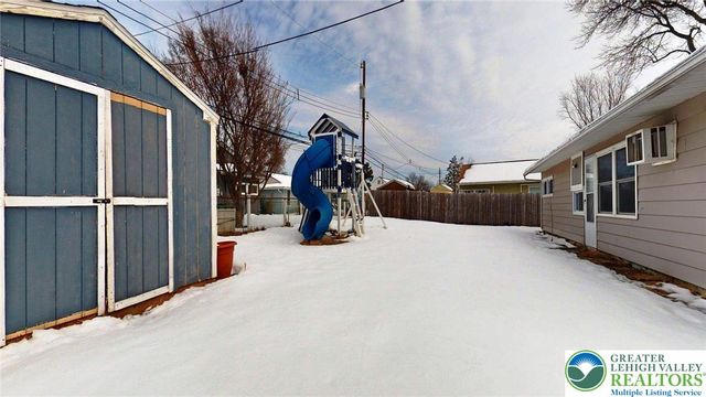 11 Easter Lane, Falls Twp, PA 19054