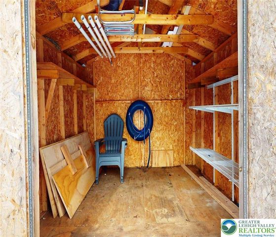 11 Easter Lane, Falls Twp, PA 19054