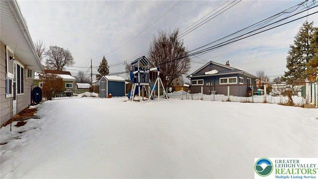 11 Easter Lane, Falls Twp, PA 19054