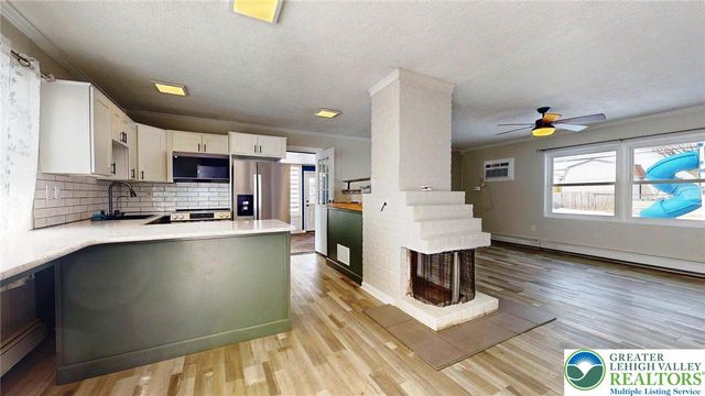 11 Easter Lane, Falls Twp, PA 19054