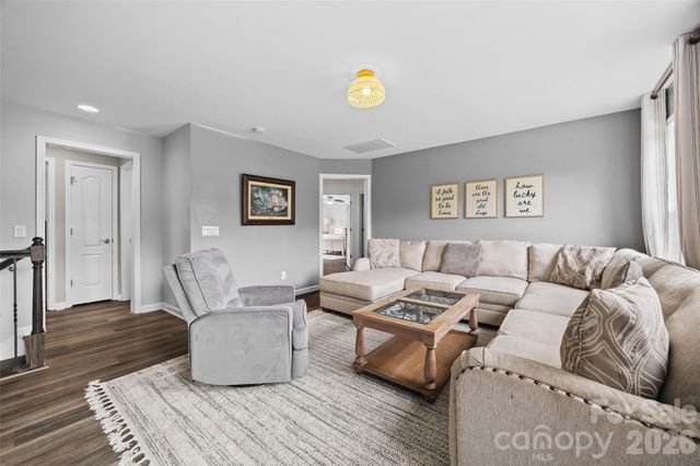 2862 Creekview Drive, Waxhaw, NC 28173
