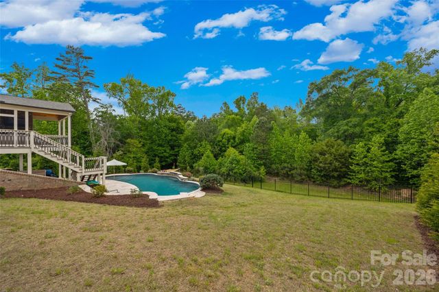 2862 Creekview Drive, Waxhaw, NC 28173