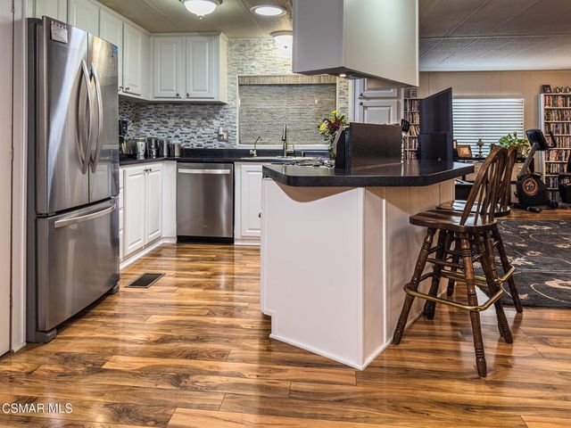 104 La Fortuna, Newbury Park, CA 91320