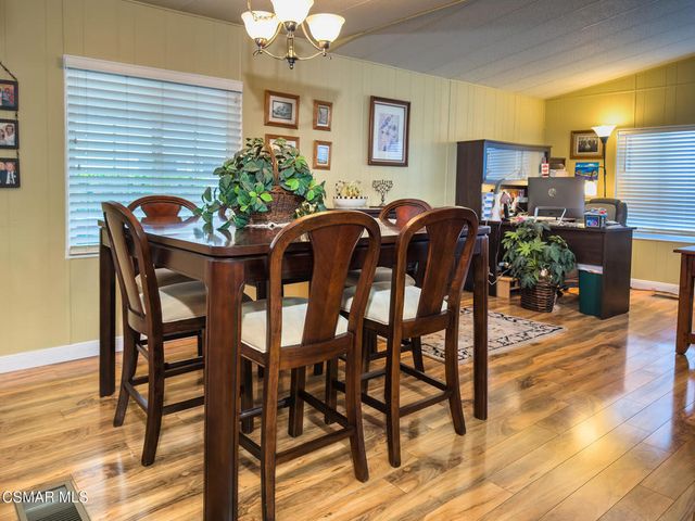 104 La Fortuna, Newbury Park, CA 91320