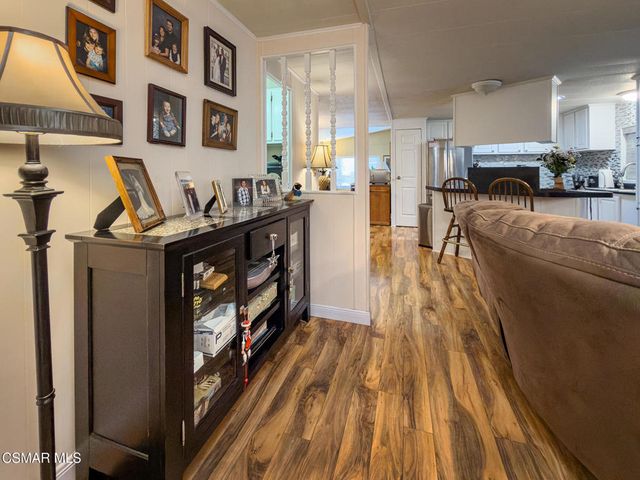 104 La Fortuna, Newbury Park, CA 91320