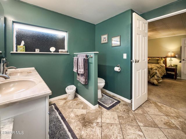 104 La Fortuna, Newbury Park, CA 91320