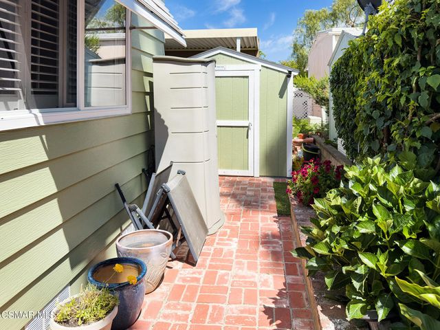 104 La Fortuna, Newbury Park, CA 91320