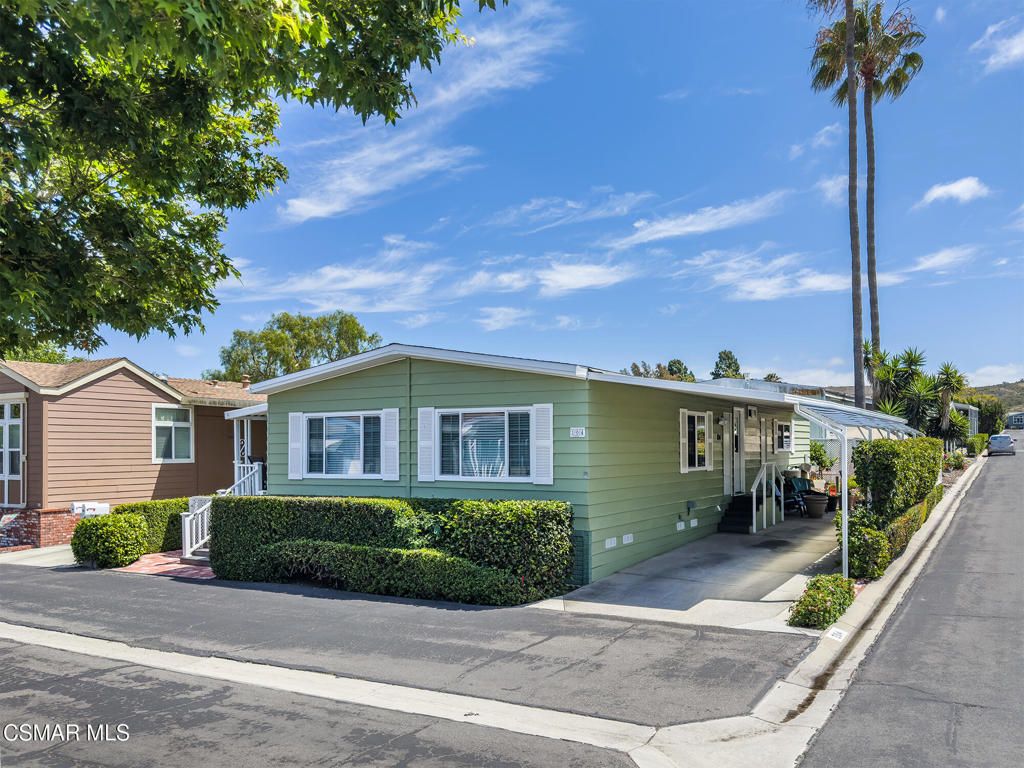 104 La Fortuna, Newbury Park, CA 91320