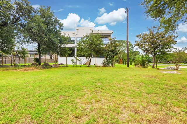 5027 S Braeswood Boulevard, Houston, TX 77096
