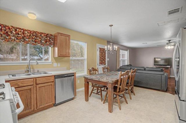 203 Pheasant TRL, Bastrop, TX 78602