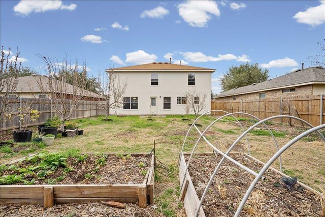 203 Pheasant TRL, Bastrop, TX 78602