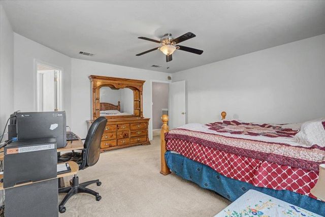 203 Pheasant TRL, Bastrop, TX 78602