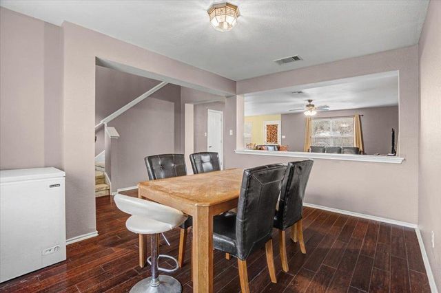 203 Pheasant TRL, Bastrop, TX 78602