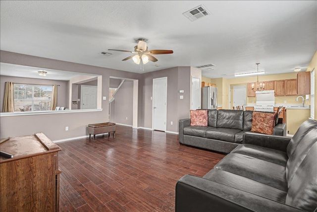 203 Pheasant TRL, Bastrop, TX 78602