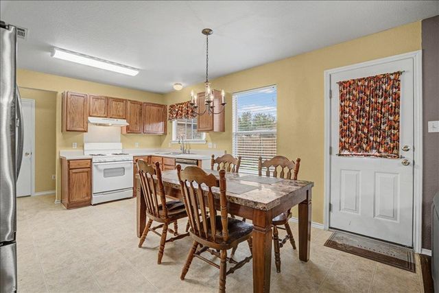 203 Pheasant TRL, Bastrop, TX 78602