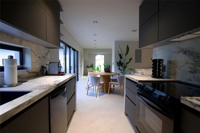 2155 SW 25th Ter, Miami, FL 33133