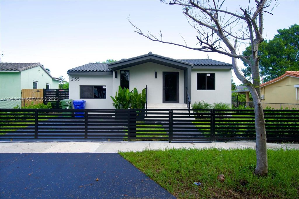 2155 SW 25th Ter, Miami, FL 33133