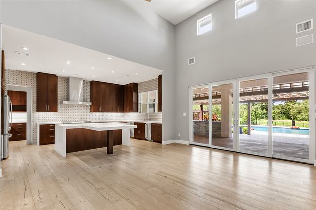 4718 Miramont Circle, Bryan, TX 77802