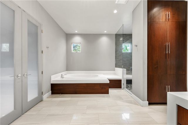 4718 Miramont Circle, Bryan, TX 77802