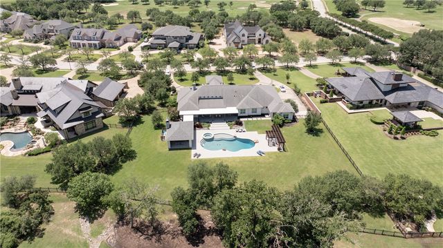 4718 Miramont Circle, Bryan, TX 77802
