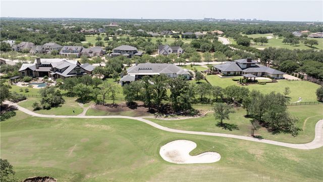 4718 Miramont Circle, Bryan, TX 77802