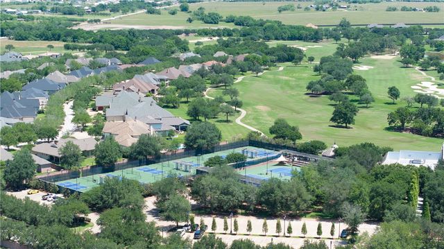 4718 Miramont Circle, Bryan, TX 77802