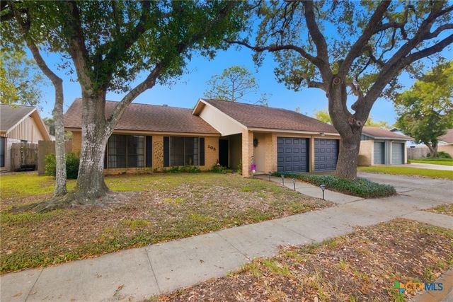 205 Pecos Drive, Victoria, TX 77904