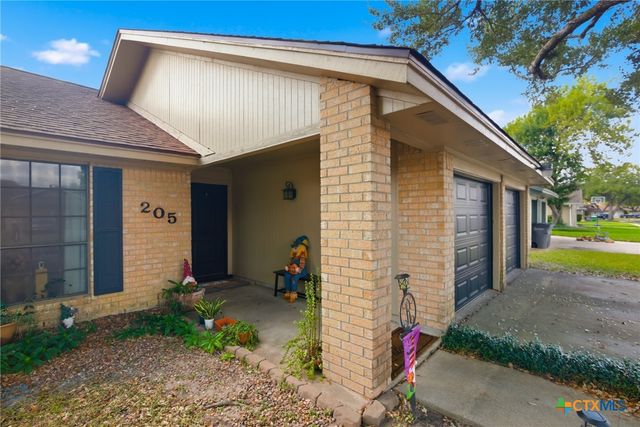 205 Pecos Drive, Victoria, TX 77904