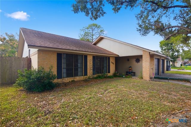 205 Pecos Drive, Victoria, TX 77904