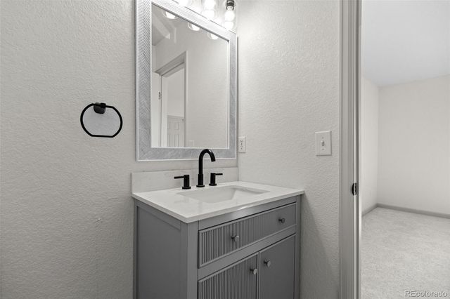 4215 S Ireland Court, Aurora, CO 80013