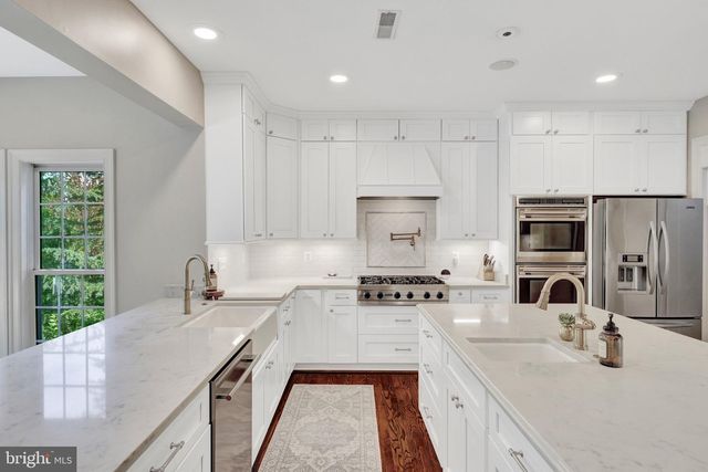 11394 FOX VALE GLEN CT, Oakton, VA 22124