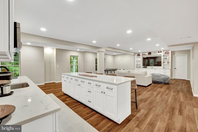 11394 FOX VALE GLEN CT, Oakton, VA 22124