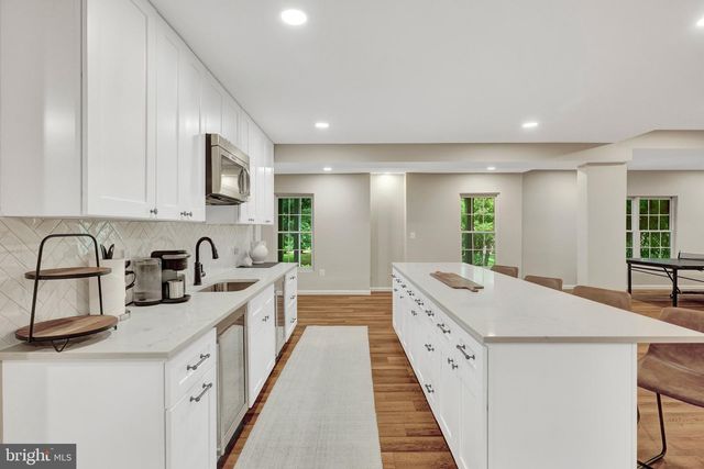11394 FOX VALE GLEN CT, Oakton, VA 22124