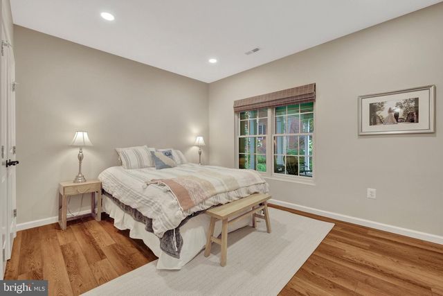 11394 FOX VALE GLEN CT, Oakton, VA 22124