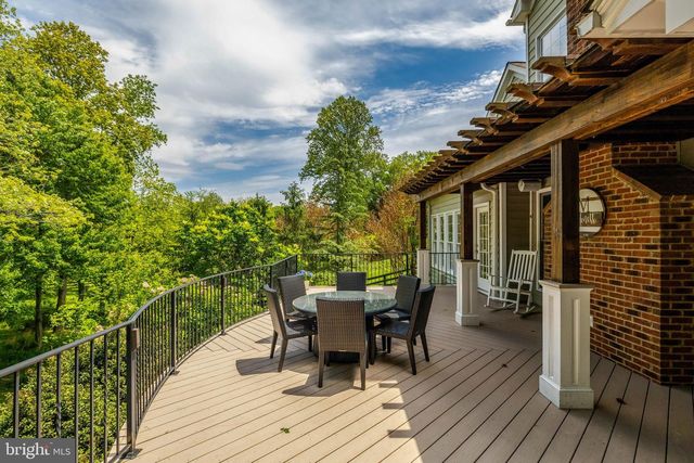 11394 FOX VALE GLEN CT, Oakton, VA 22124