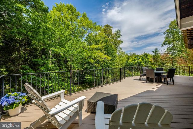 11394 FOX VALE GLEN CT, Oakton, VA 22124