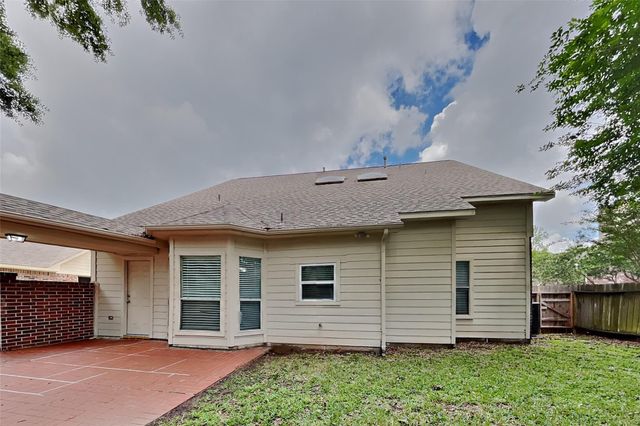 702 Fernglade Drive, Richmond, TX 77406