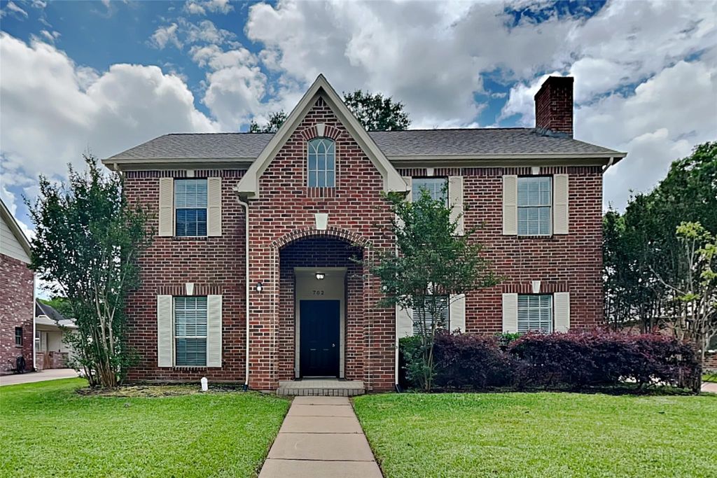 702 Fernglade Drive, Richmond, TX 77406